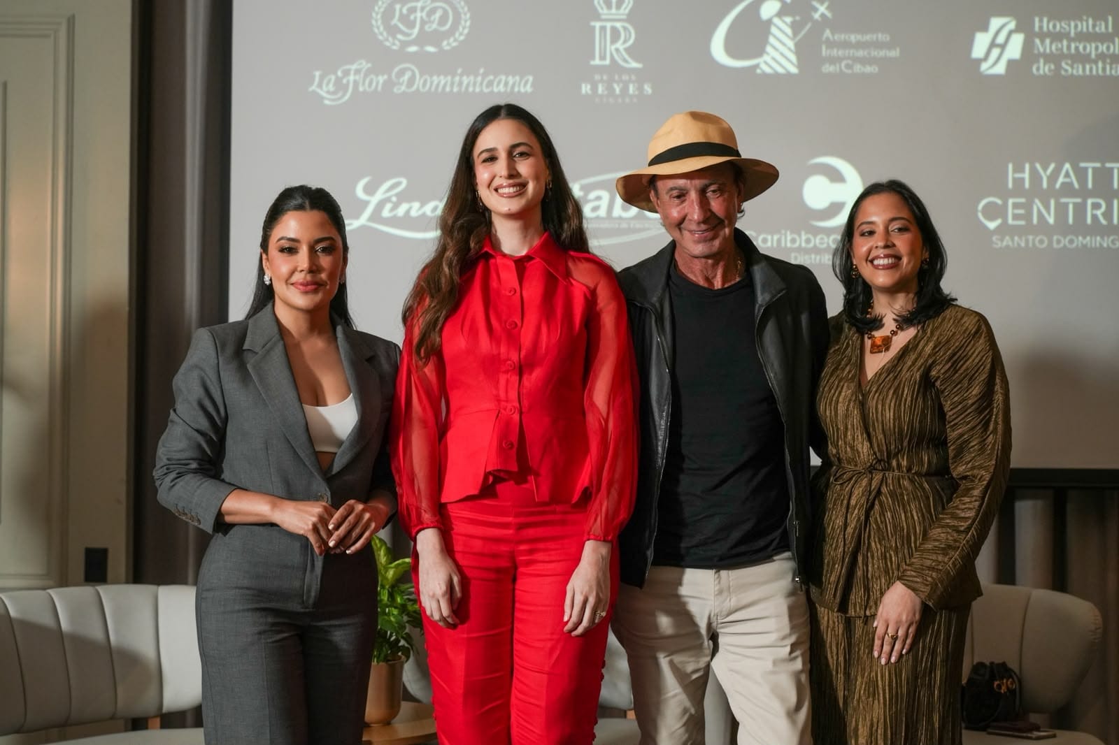 Official key art for Más Allá del Humo, a documentary about Dominican cigar-making tradition, family legacy, and cultural identity.